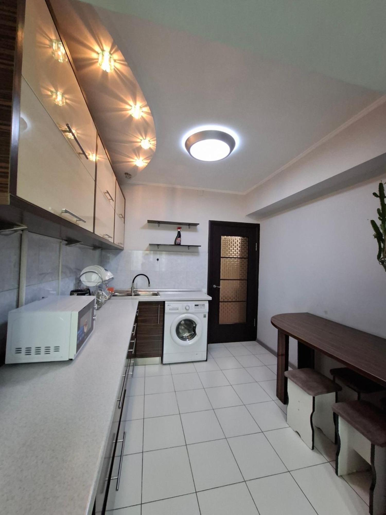 Apartment In Street Kievskaya 49 Bishkek Exterior foto
